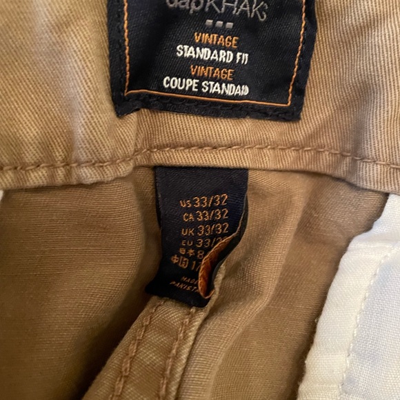 Gap Men’s Khakis size 33x32 - Picture 2 of 4